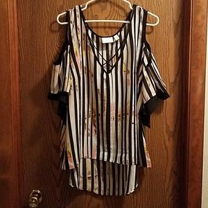 Multi colored open shoulder hi-lo shirt